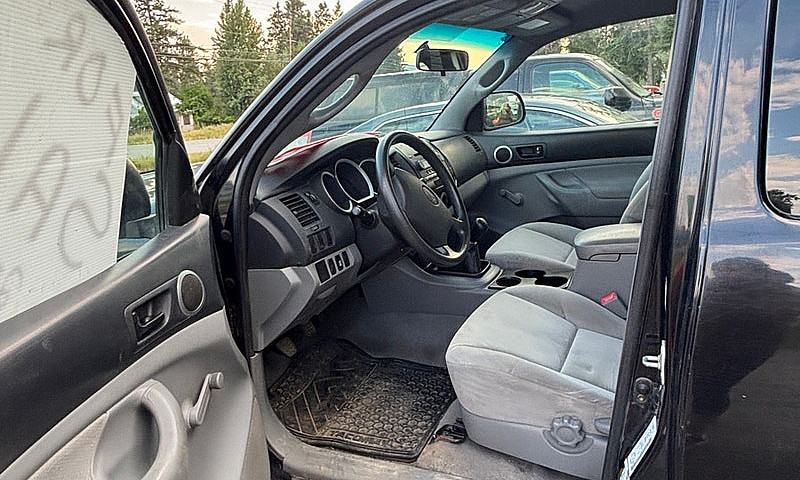 Toyota Tacoma Access...