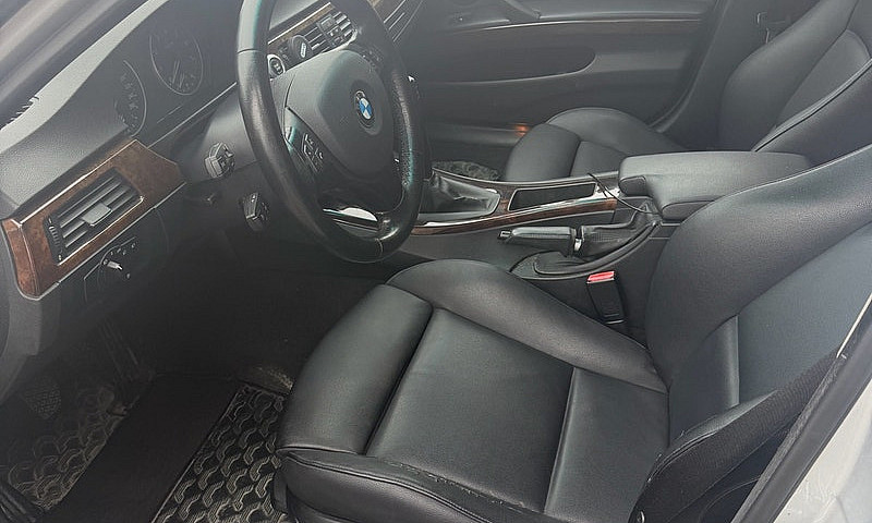 2006 Bmw 325Xi...