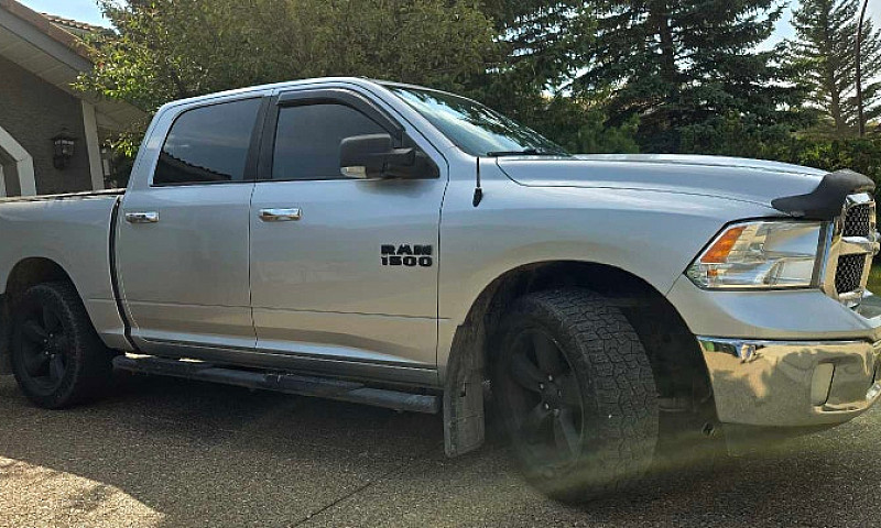 2017 Ram 1500 Crew C...