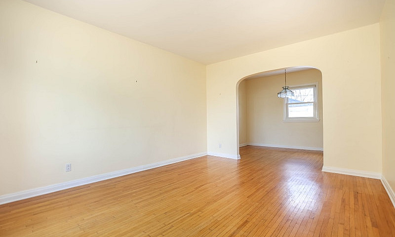 **4Bed 2Bath House F...
