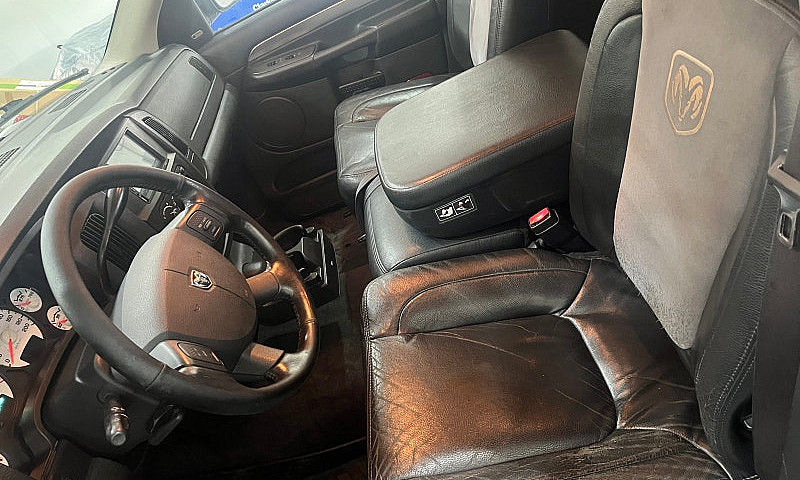 2004 Dodge Ram 3500 ...