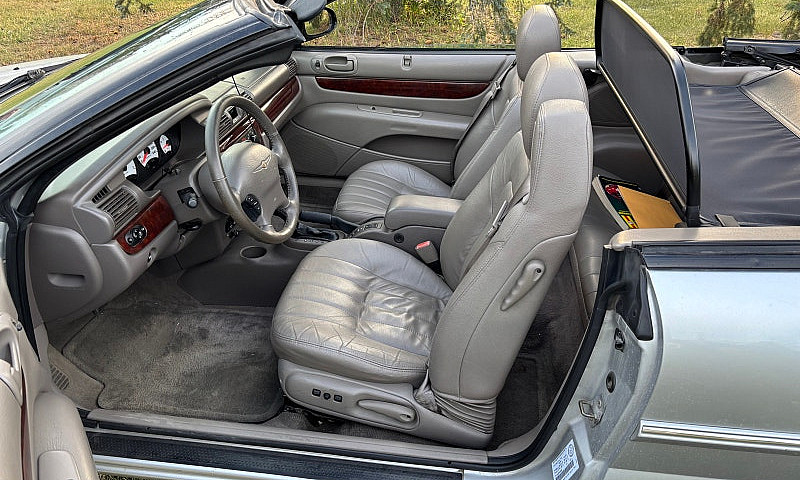 2002 Chrysler Sebrin...