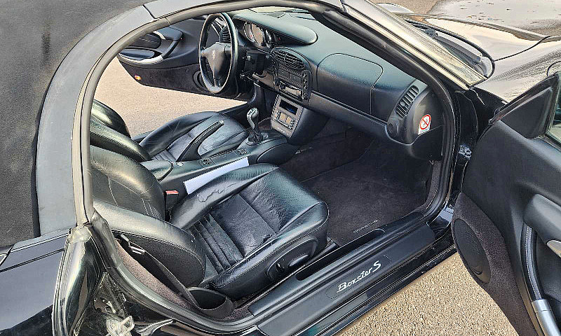 2001 Porsche Boxster...
