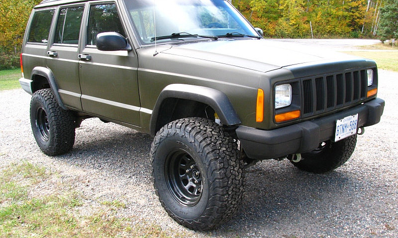 2000 Jeep Cherokee...