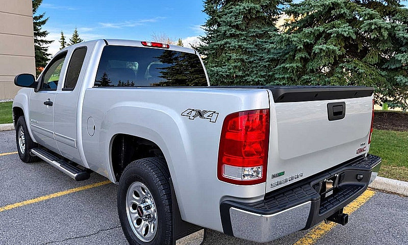 2011 Gmc Sierra 4X4...