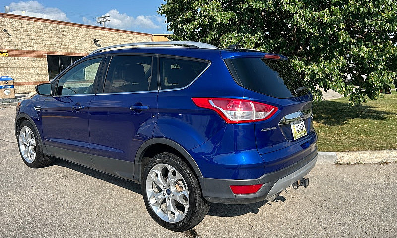 Ford Escape Titanium...