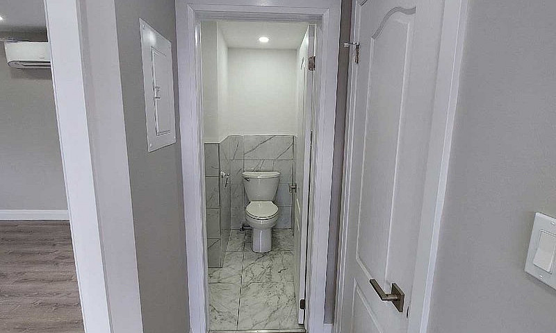 Beautiful 1 Bedroom ...