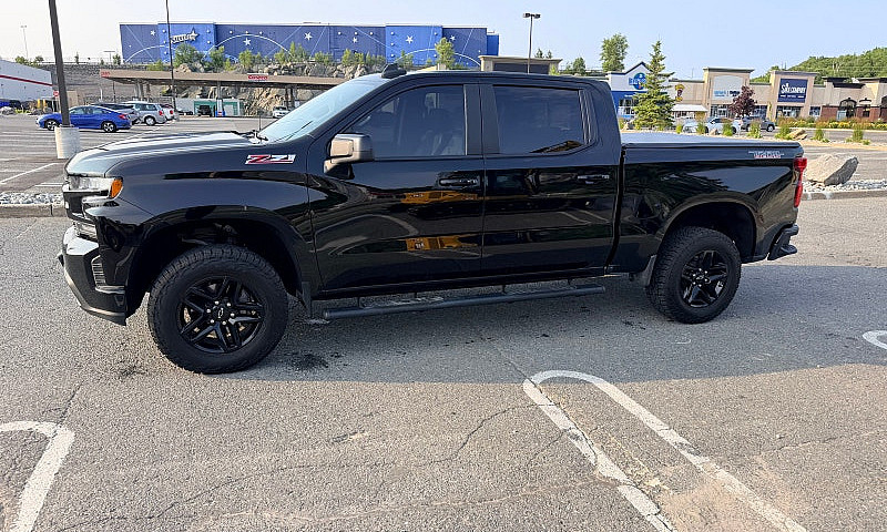 2022 Chev Trail Boss...
