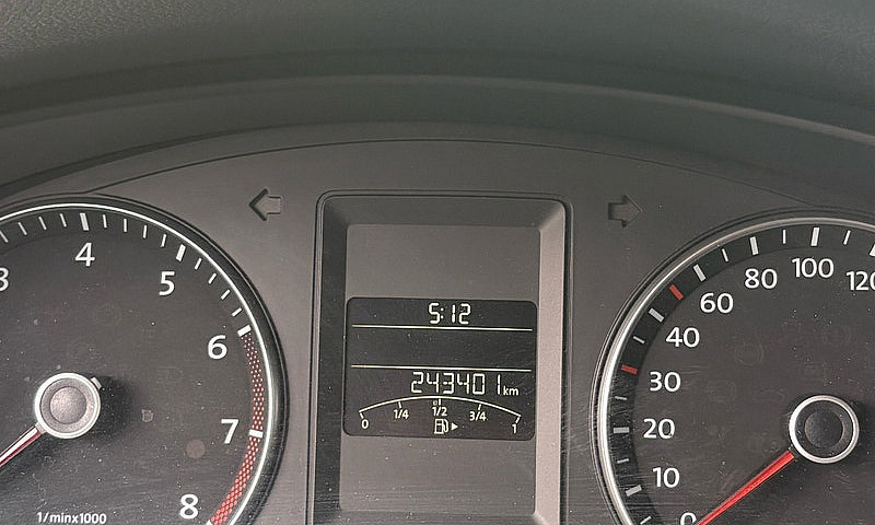 2014 Volkswagen Jett...