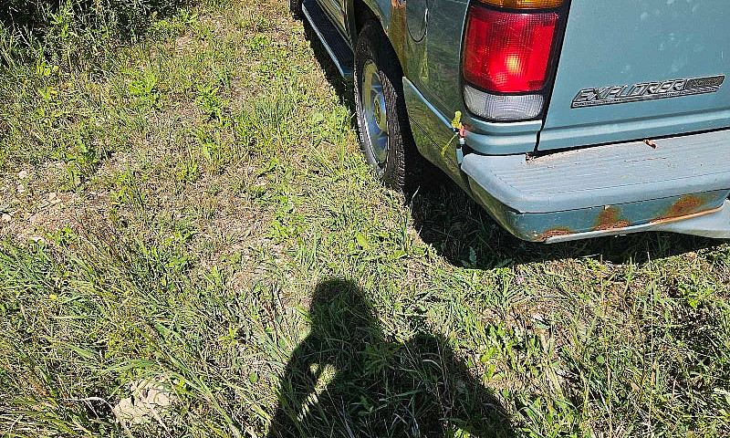 1996 Ford Explorer E...