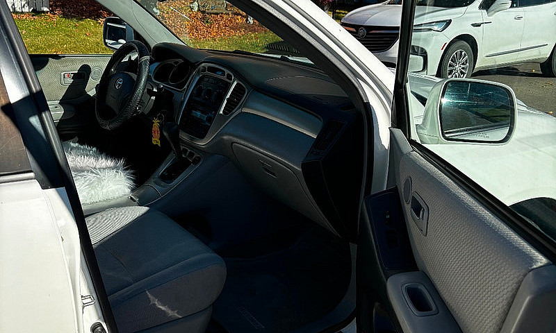 2003 Toyota Highland...