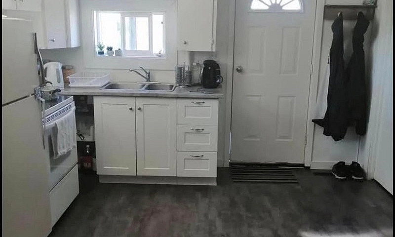 Small 2 Bedroom Hous...