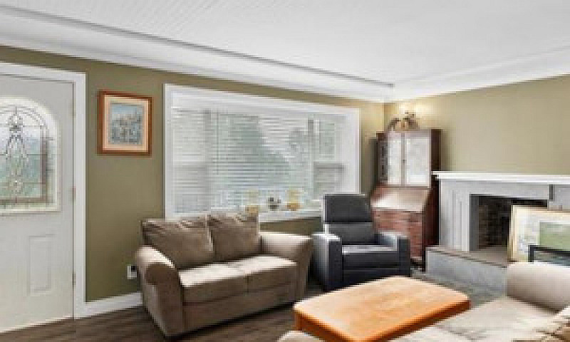 Versatile Acreage W/...