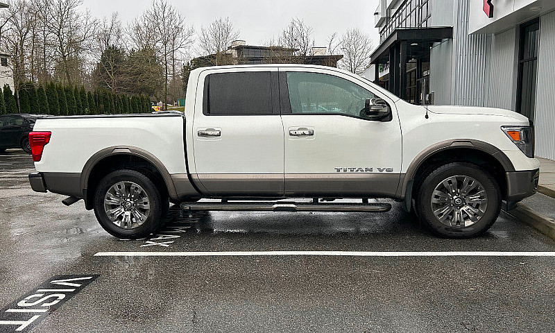2018 Nissan Titan Pl...