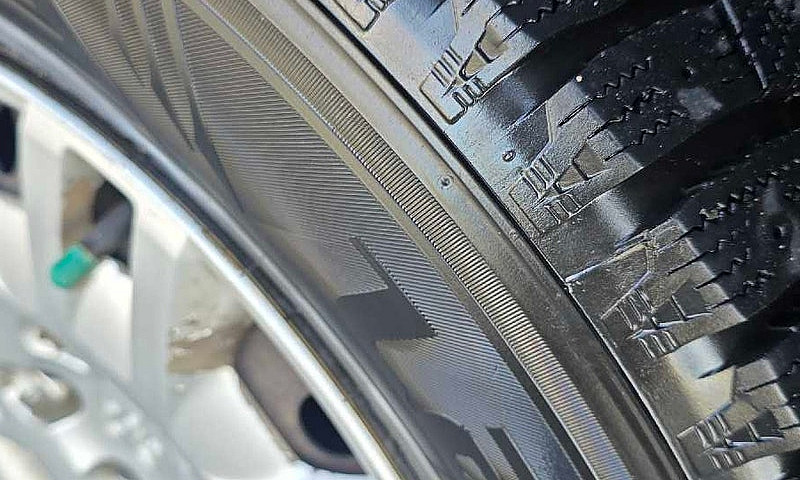 2005 Dodge Grand Car...