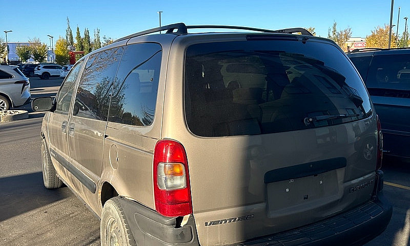 2003 Chevrolet Ventu...