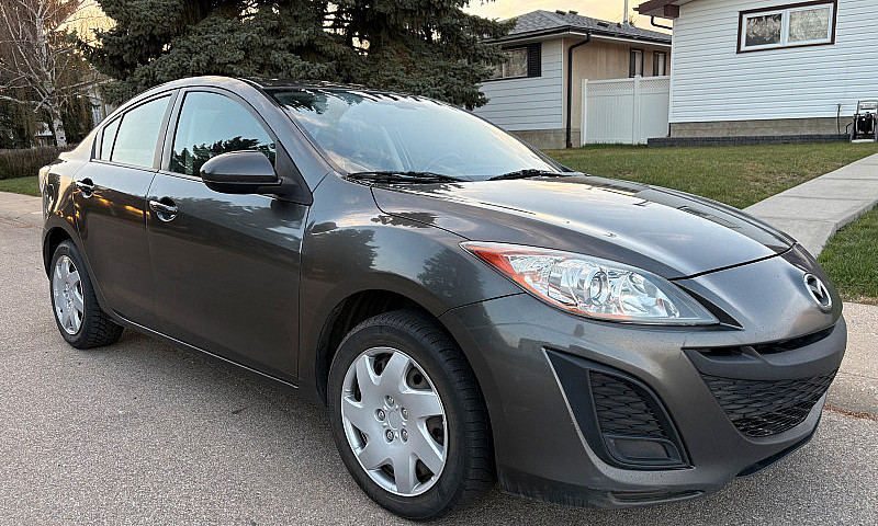 2011 Mazda 3I...