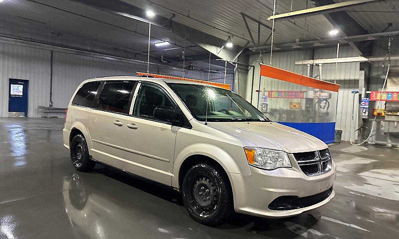 2013 Dodge Caravan...