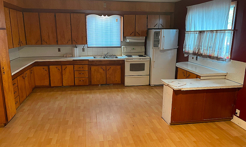 Ponoka 2 Bedroom Hou...