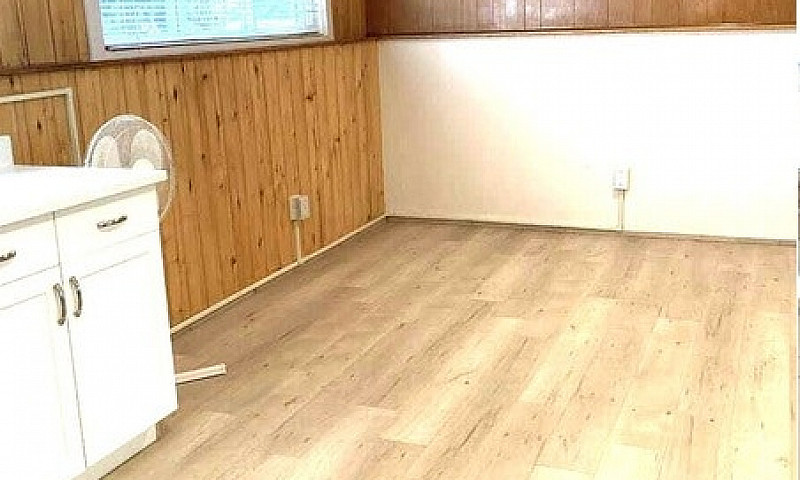 Private Pet Friendly...