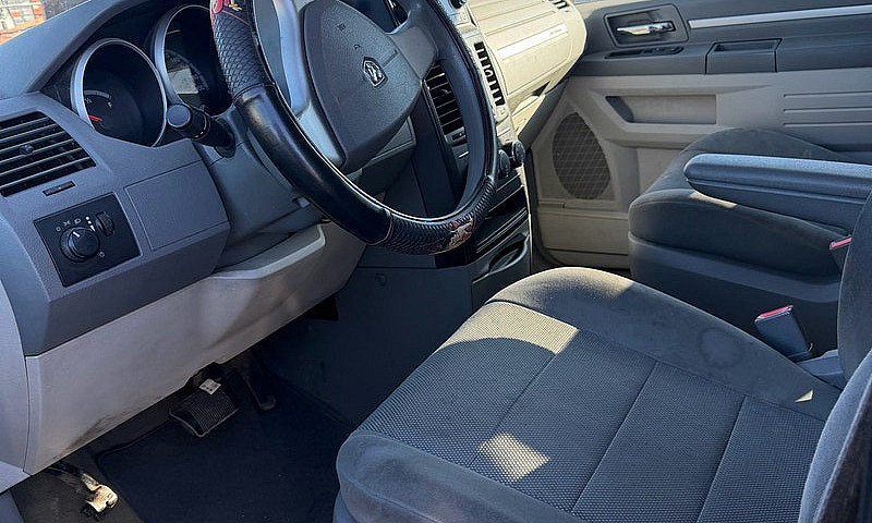 2009 Dodge Caravan ...