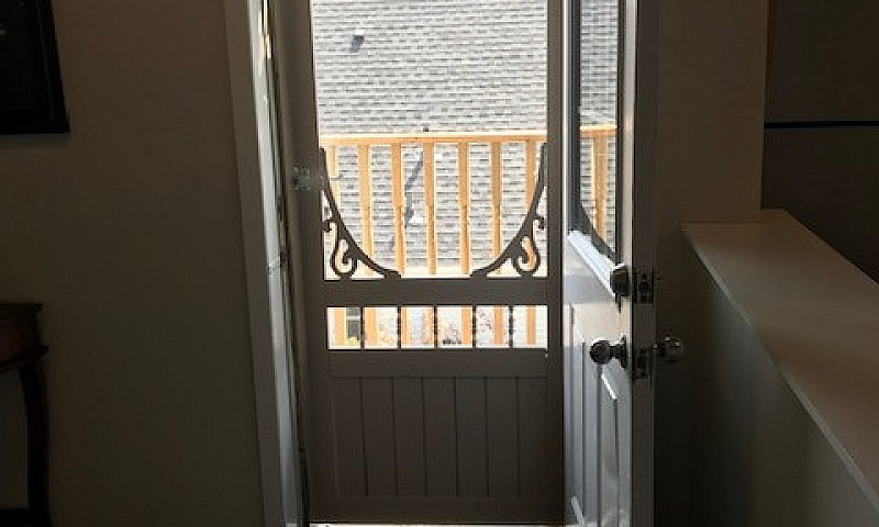 Spacious 1 Bed Port ...