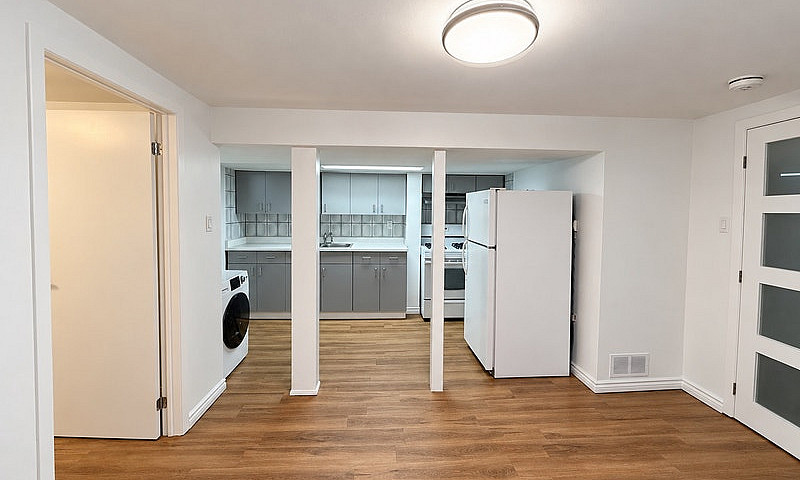 Updated 1-Bedroom Ba...