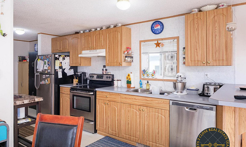 229-989 Range Road...