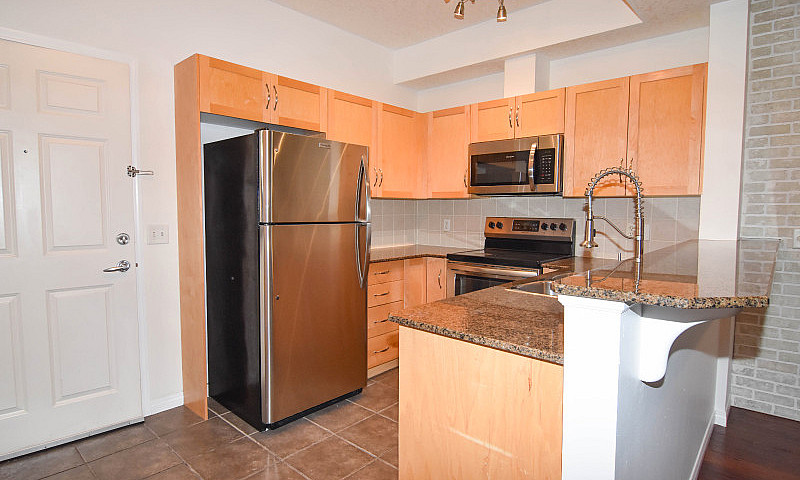 Two Bed Two Bath Con...