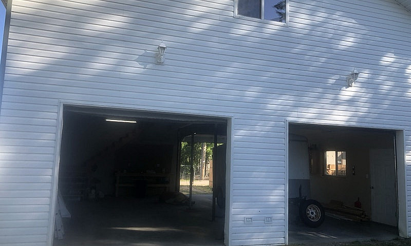 House With Detached ...
