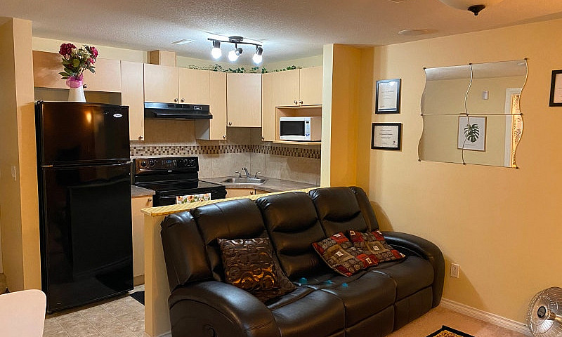 Fully Furnished  Bas...