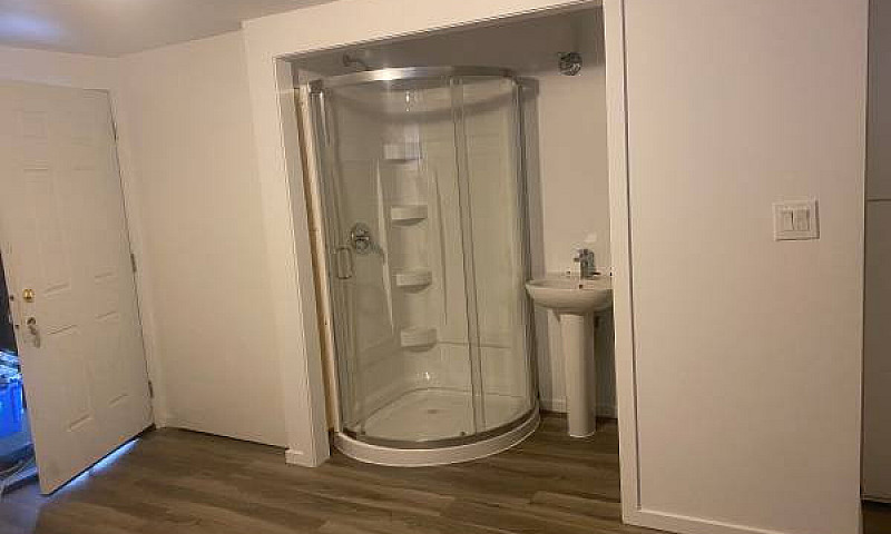 4 Beds 2 Bath Suite...
