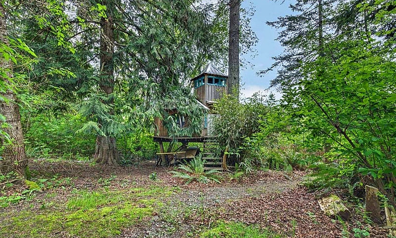Spacious Island Prop...