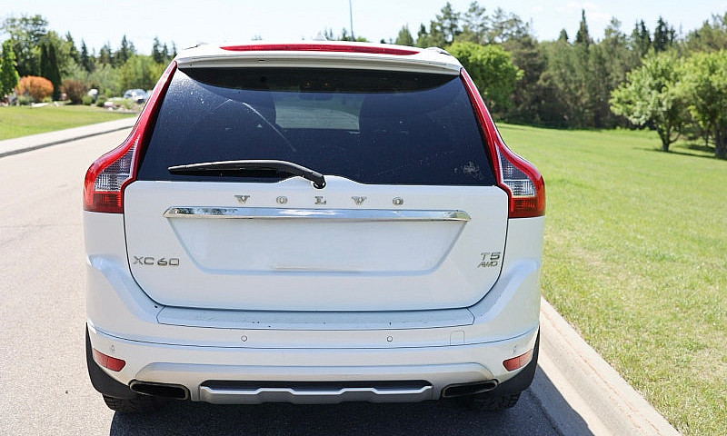 2016 Xc60 T5 Premier...