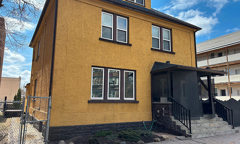 3870/Ft Duplex For S...