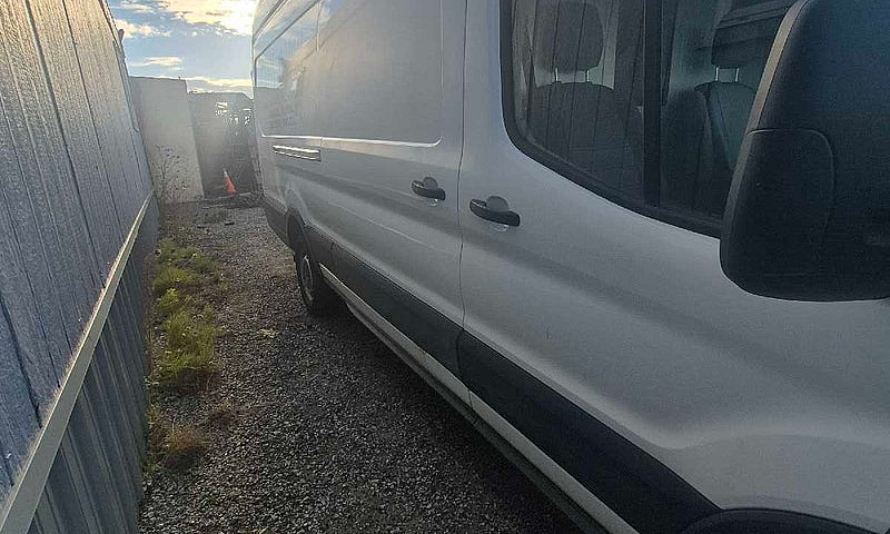 2021 Ford Transit 25...