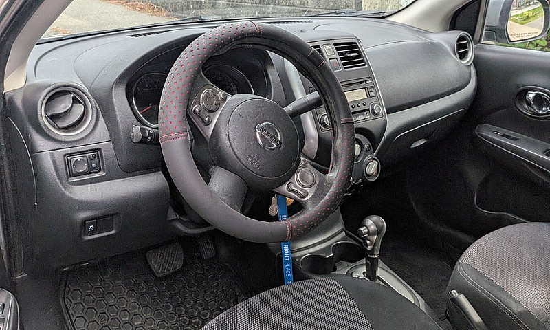 2014 Nissan Versa Sv...