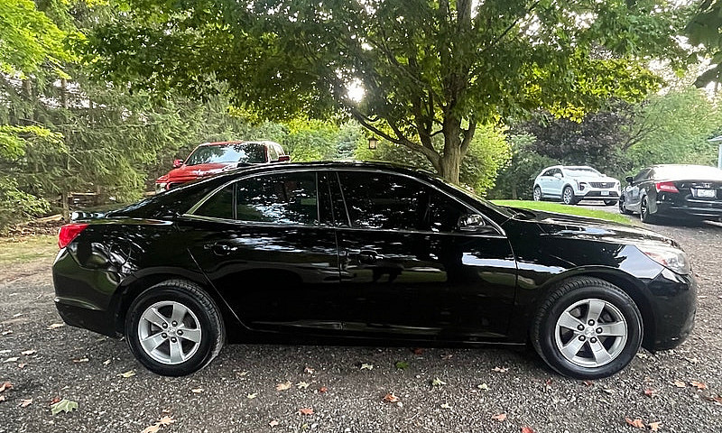 2013 Chevy Malibu Lt...