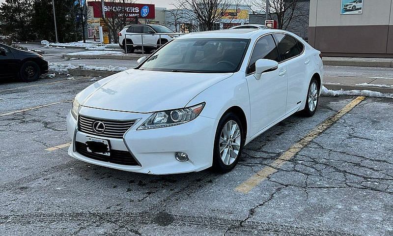 Lexus Es300H ...