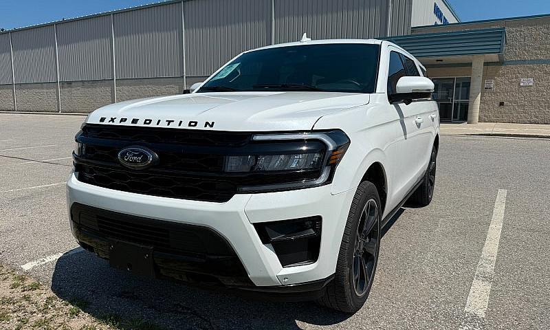 2023 Ford Expedition...