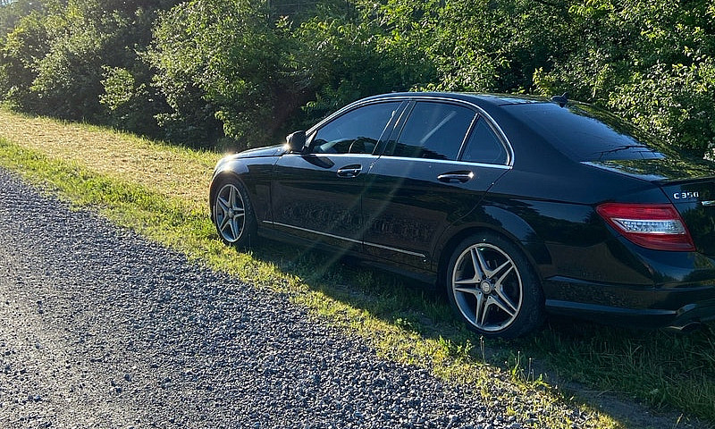 2009 Mercedes C350...