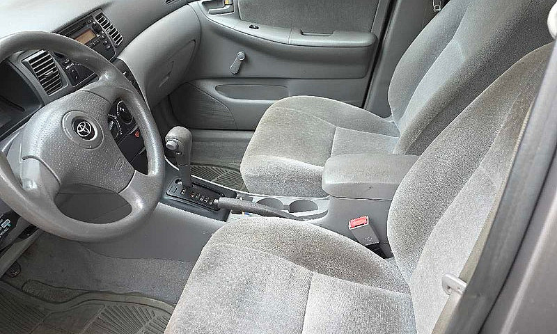 Toyota Corolla 2003...