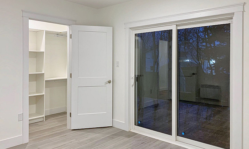 New 3Bed Rooms Duple...