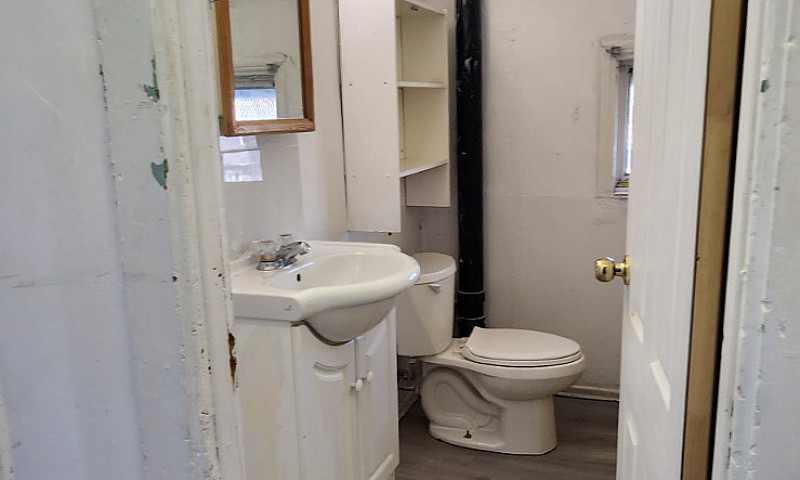 1Br On Elgin...