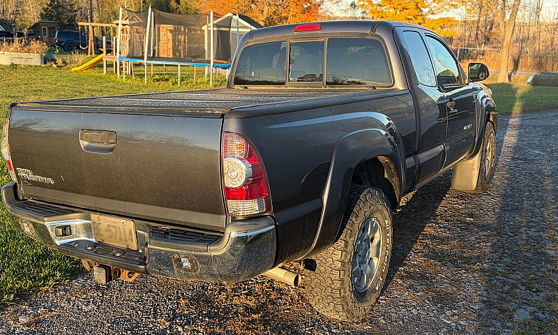 2013 Tacoma 4X4 V6 M...