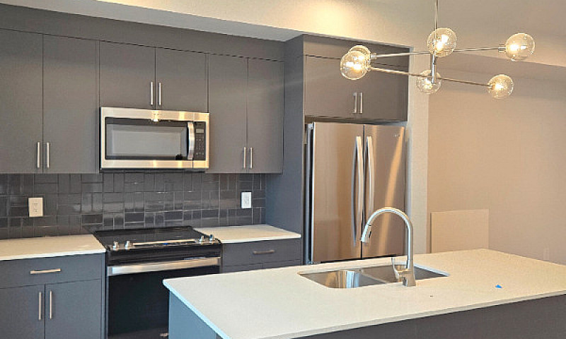 New Built 3 Bed  2.5...
