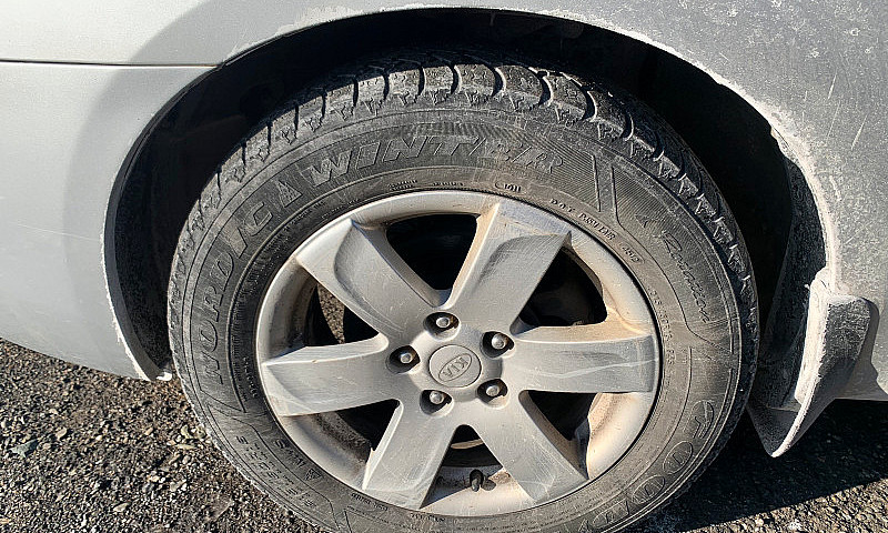 Kia Rondo 2007...