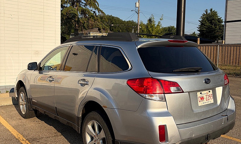 2014 Subaru Legacy A...