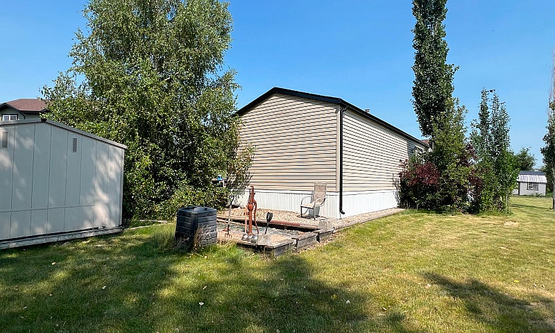 Mobile Home To Sell ...