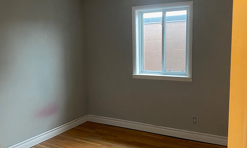 Large 3 Bedroom Apar...